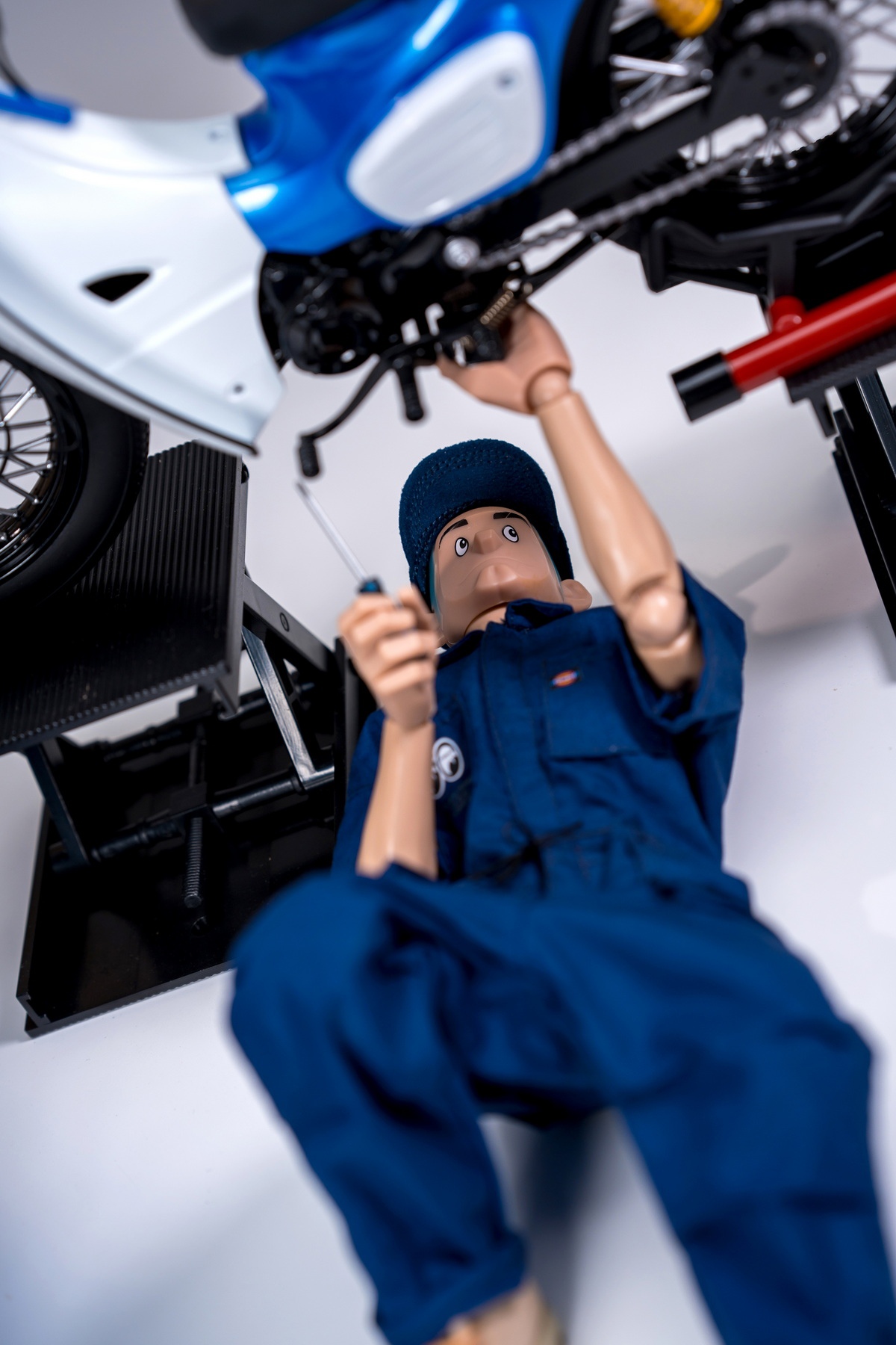 TrickyMan12 - Original 1/6 T.R.C Mechanic Figure 202502a/b